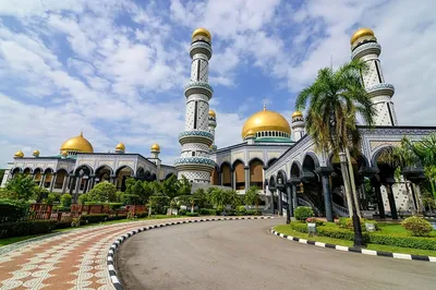 Sultan Omar Ali Saifuddien Mosque Brunei