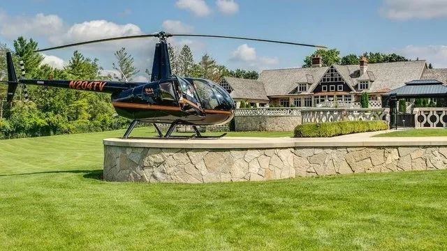 Helicopter landing on private estate or remote site